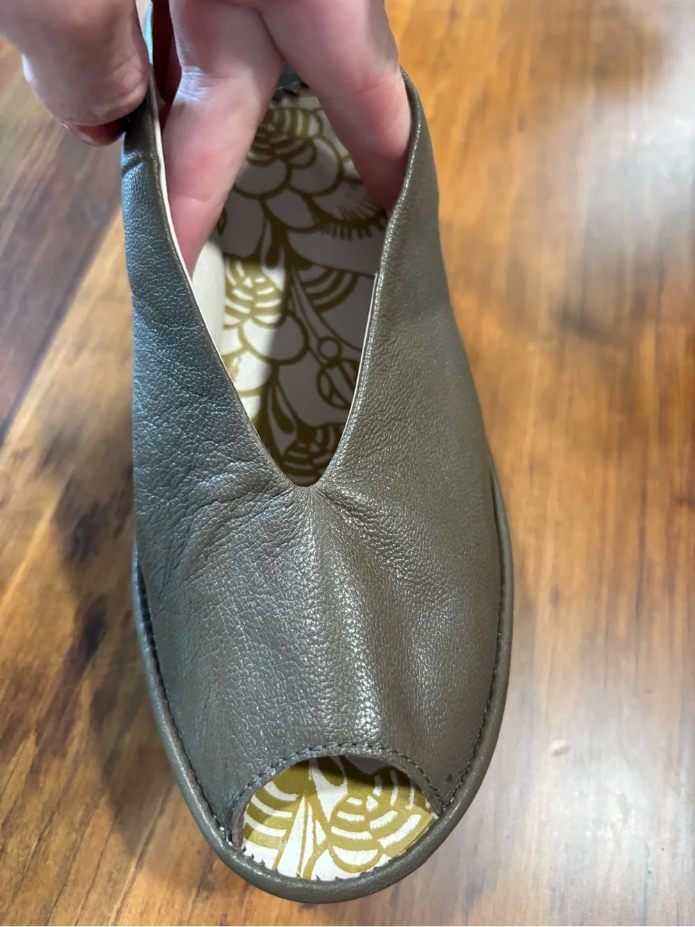 Fly London YALA Leather Peep Toe Wedge Sandal Size 7 1/2 Euro 38 - Olive Green